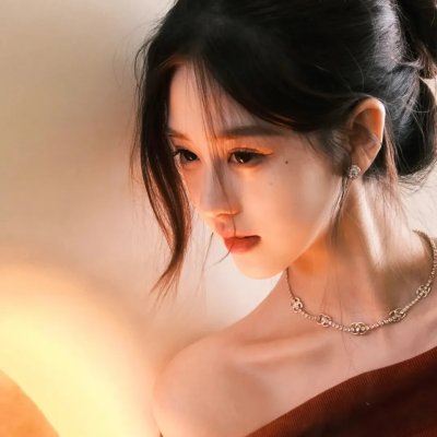 黄阿丽：小眼镜蛇